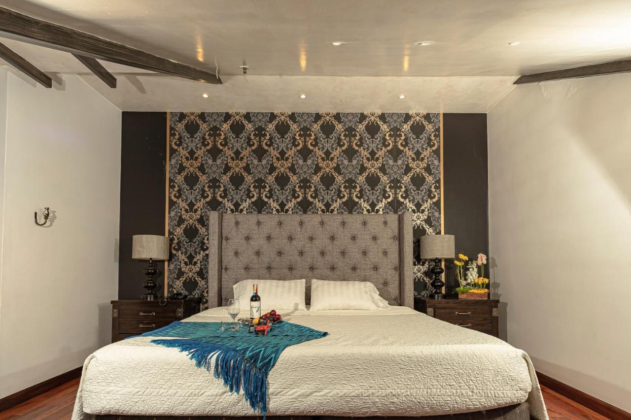 Hotel Azul De La Plaza By Chat Noir กูเอ็งกา ภายนอก รูปภาพ