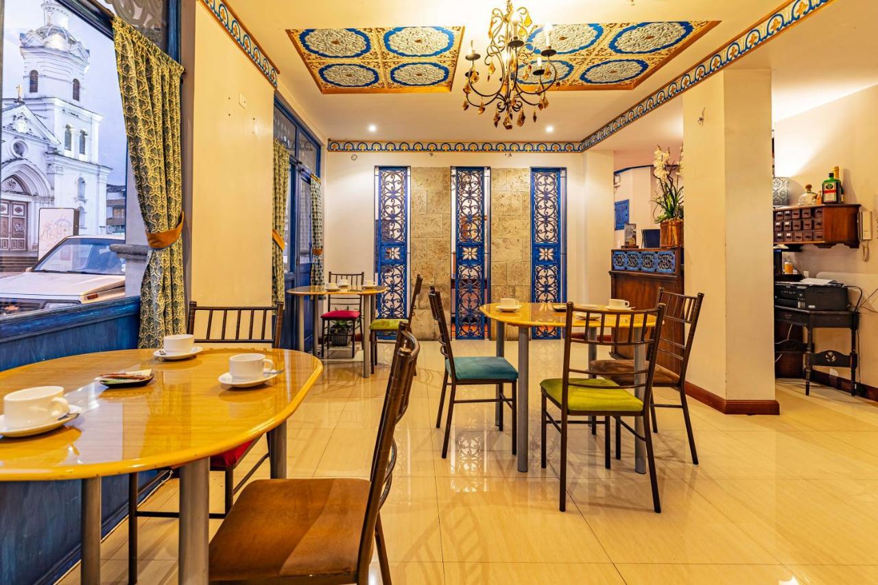 Hotel Azul De La Plaza By Chat Noir กูเอ็งกา ภายนอก รูปภาพ