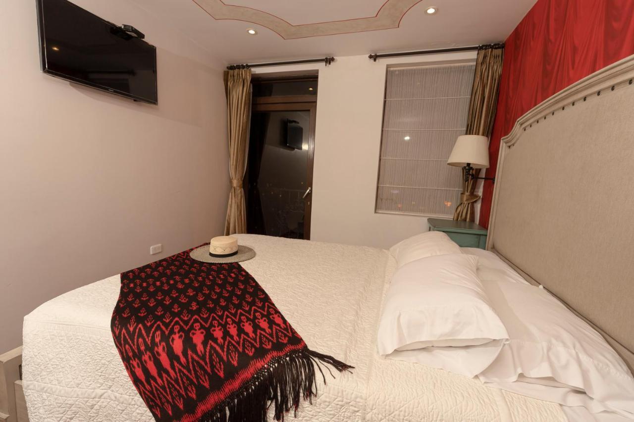 Hotel Azul De La Plaza By Chat Noir กูเอ็งกา ภายนอก รูปภาพ